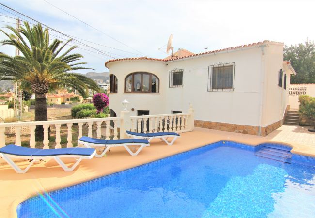 Villa/Dettached house in Calpe - ACAN0114-Wifi y Parking Gratis-Cerca de la Playa.