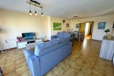 Appartement à Calpe / Calp - ACARIBEQ-1ºlínea Playa-Wifi y Garaje Gratis.